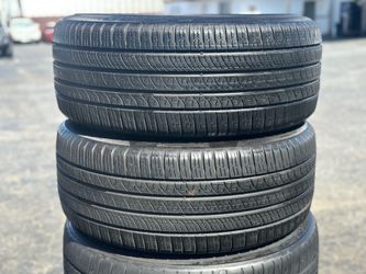 PAIR OF TIRE 245 40 20 PIRELLI 85% LIFE