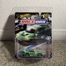 Hot Wheels Premium Rexy Porsche 911 GT3 R (992) Car Culture Race Day