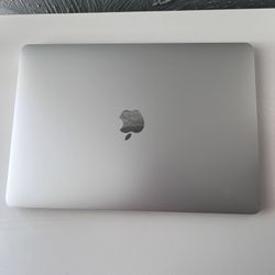MacBook Pro 13”