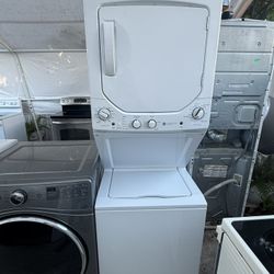 GE Laundry Washer And Dryer 24”W