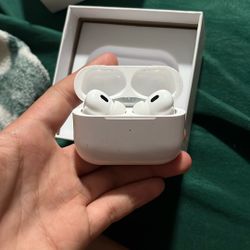 🎧🔥 AirPod Pro 2s. 