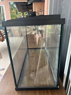 29 Gallon Fish Aquarium with LED Lid, Includes some Accessories