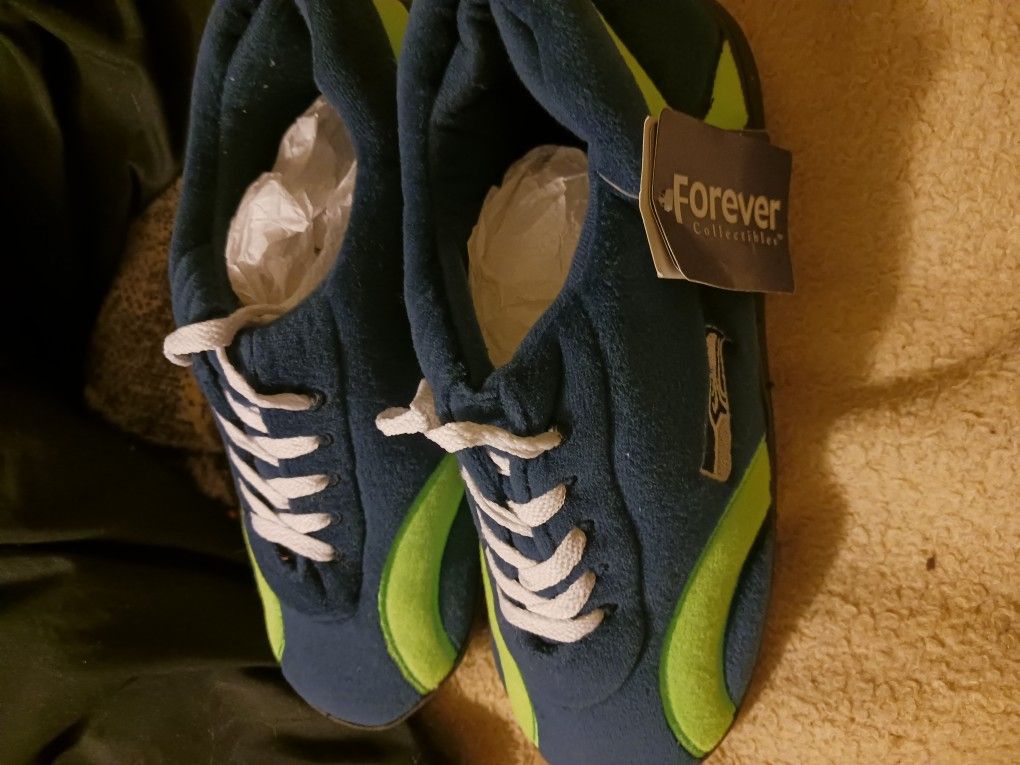 Men's Comfy Feet Size Large 9-10 Seattle Seahawks