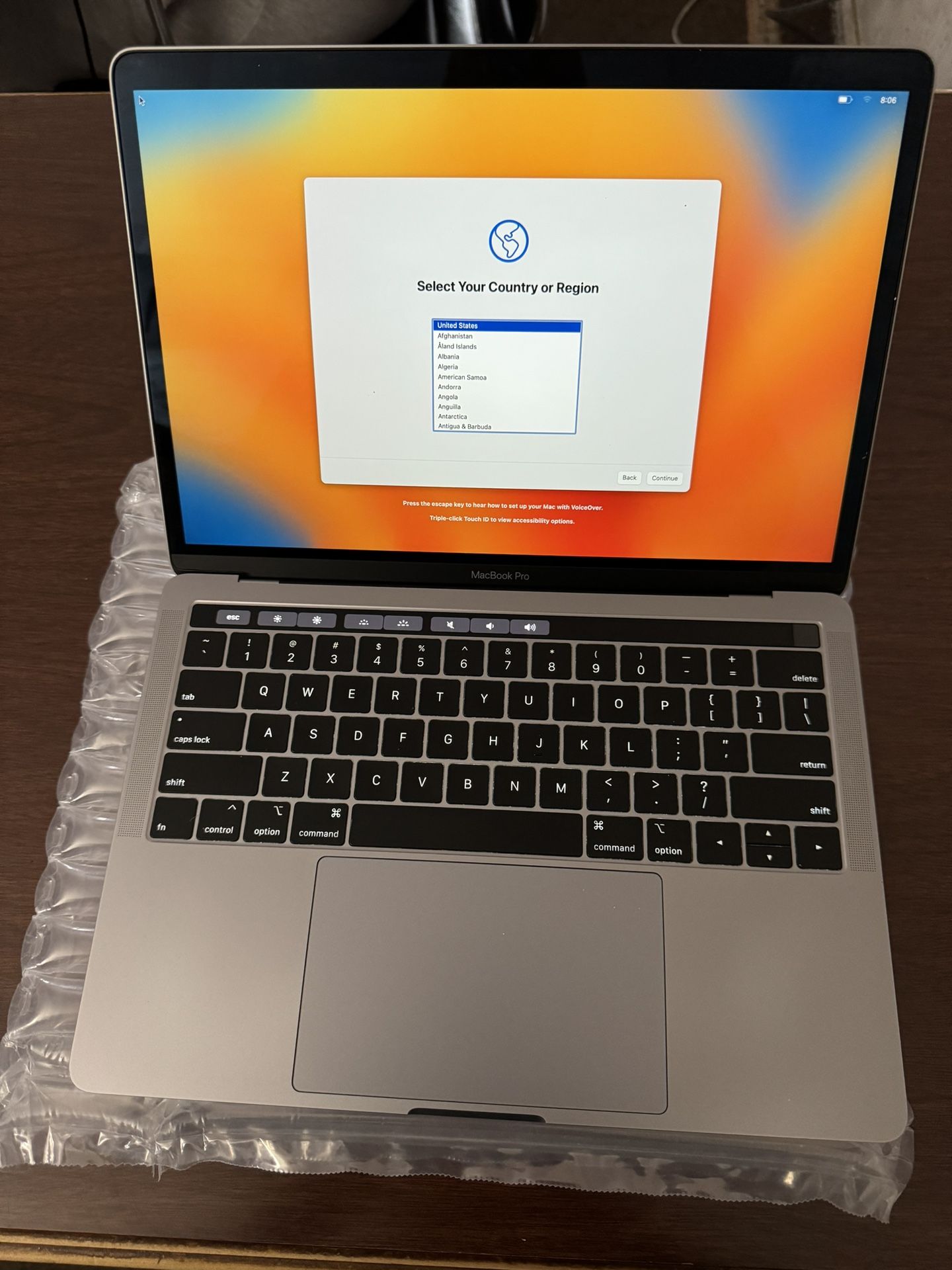 MacBook PRO W/ TouchBar