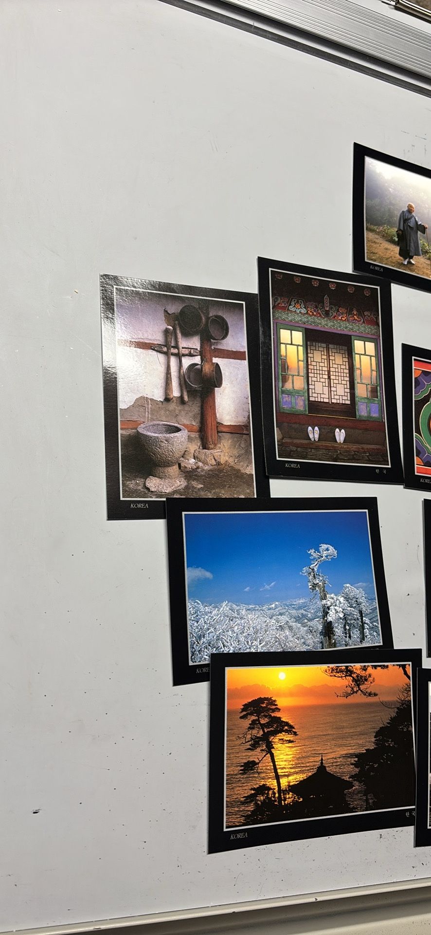 Packet of 14 color postcards Images of Korea Published by Woojin Press New