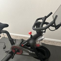 Peloton Bike