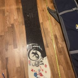 Snowboard