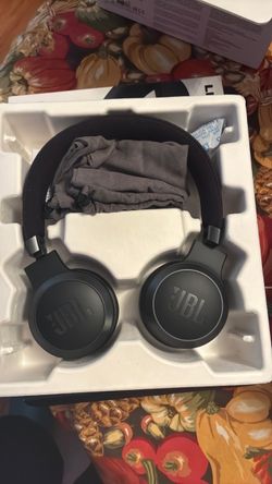 JBL Live 675NC