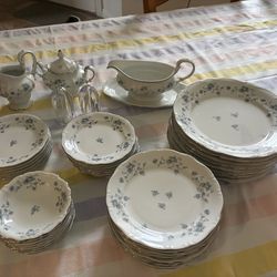 8-dinner plates 7-salad plates  7- small bowl 8- bread and butter plates 3-coffee cups 4-plates for coffee cup Sugar and coffee creamer, gravy, boat, 