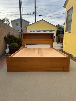 Queen bed with 6 drawers