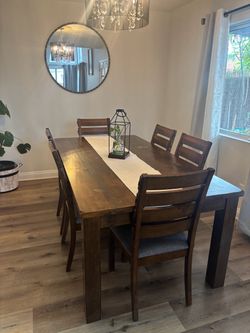Dining set