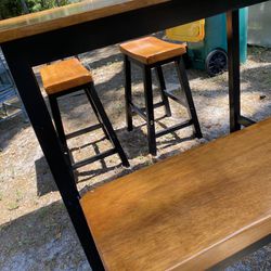 Table & 3 bar stool one stool bigger shows on pic.$110 Located Pharr Texas 78577