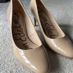 Beige Heels. Size 12. Comfortable! Great Condition