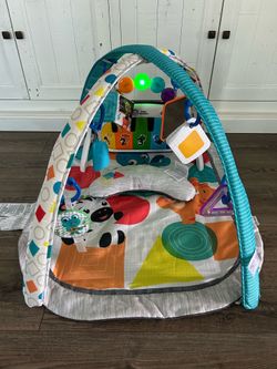 Baby Einstein Activity Gym with Kick Piano