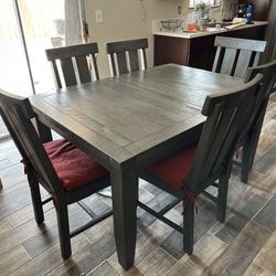 Dinning Table 