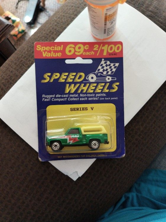Diecast Truck 1/64 Scale Flash