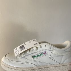 C 85 Reeboks