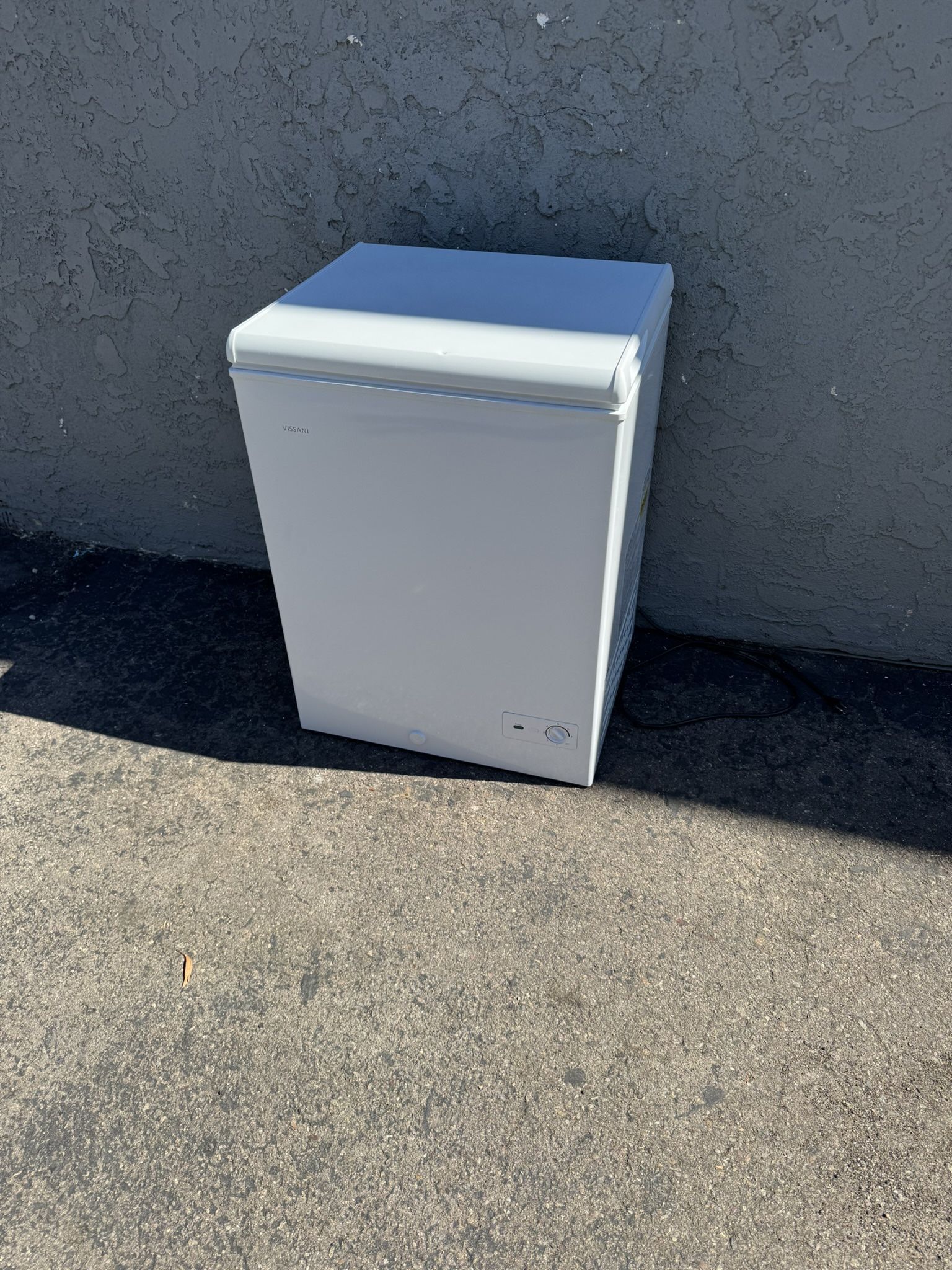 Deep Chest Freezer I Offer Delivery In San Diego