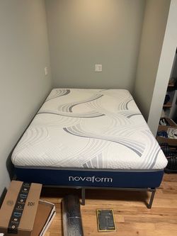 Novafoam full mattress (lightly used)