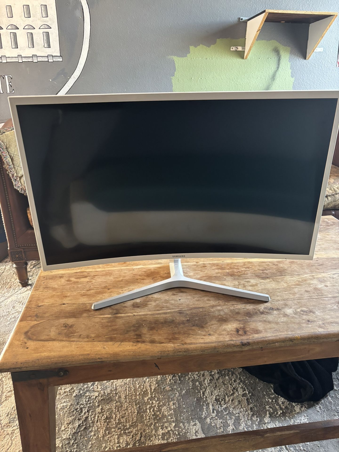 Samsung Curved 32 Inch Monitor