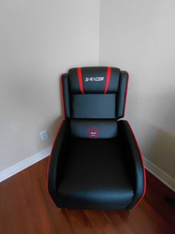 Massage gaming chair
