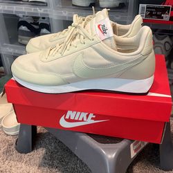 Nike Tailwind 9.5