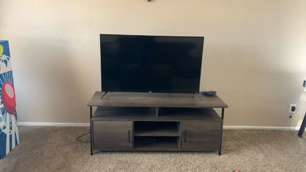Couch, tv, tv tablecoffee table
