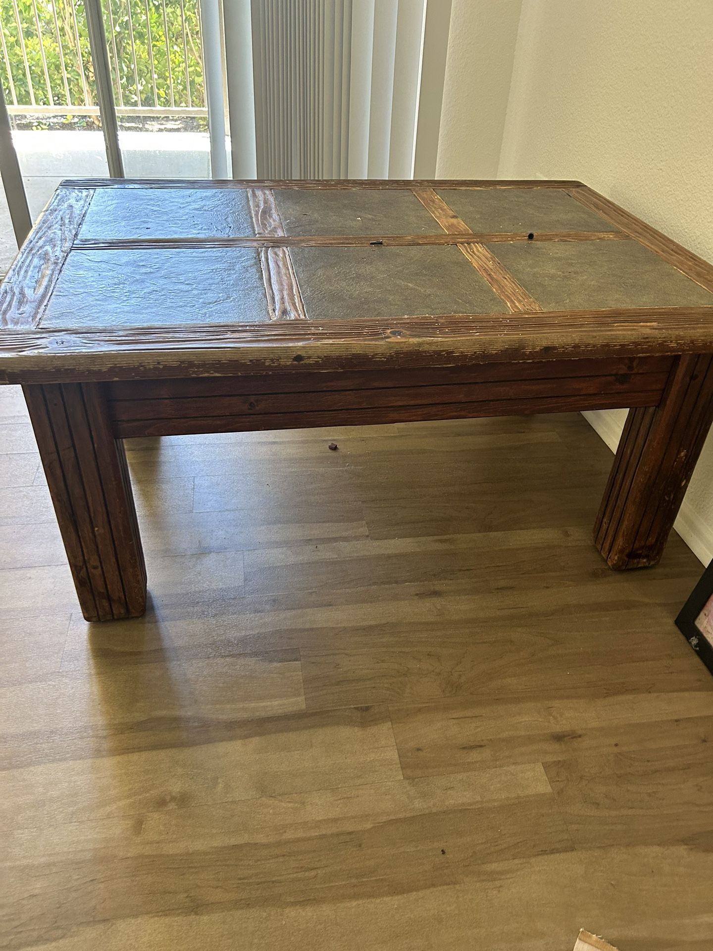 Free Coffee Table