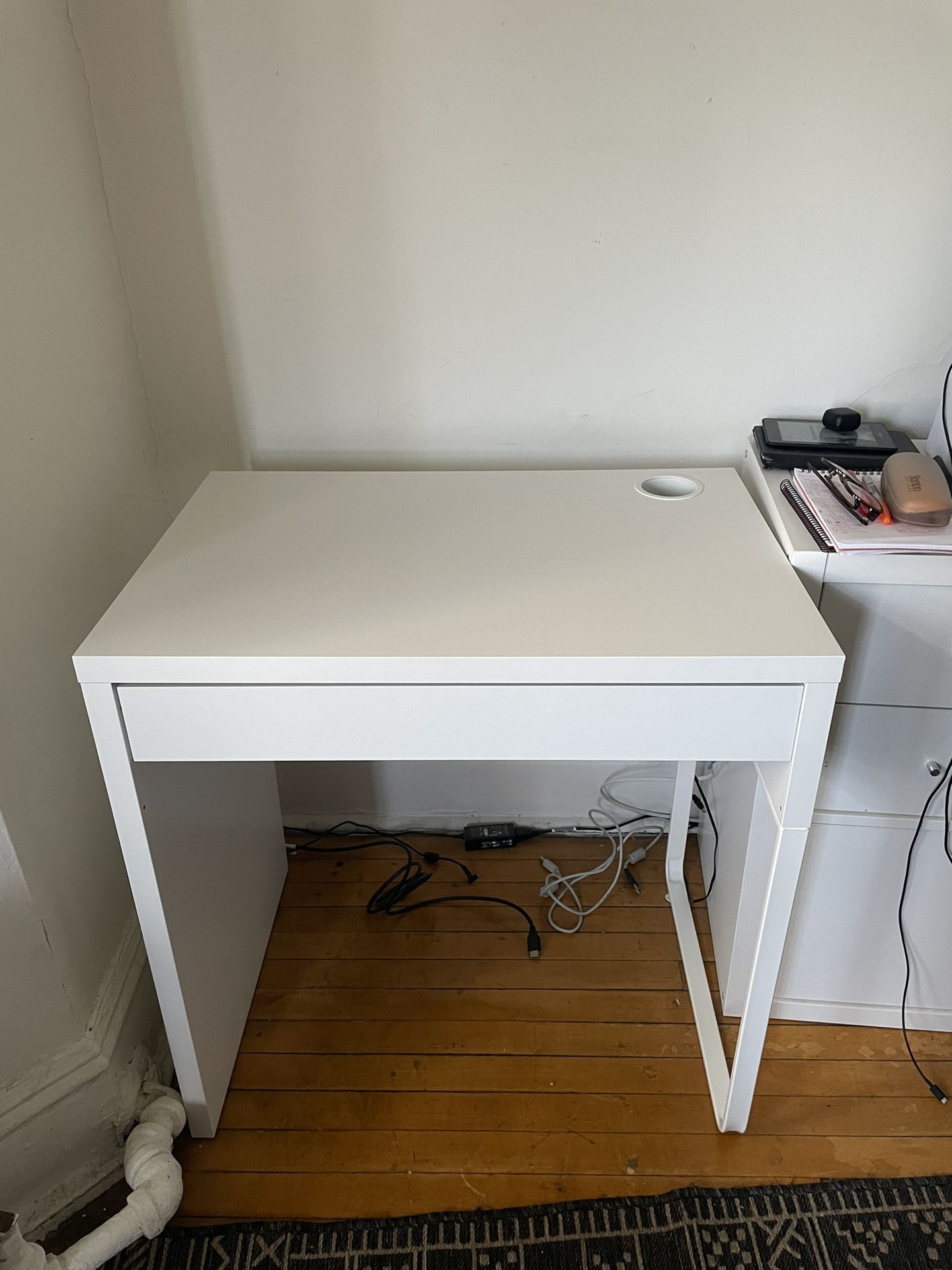 IKEA Micke White Desk