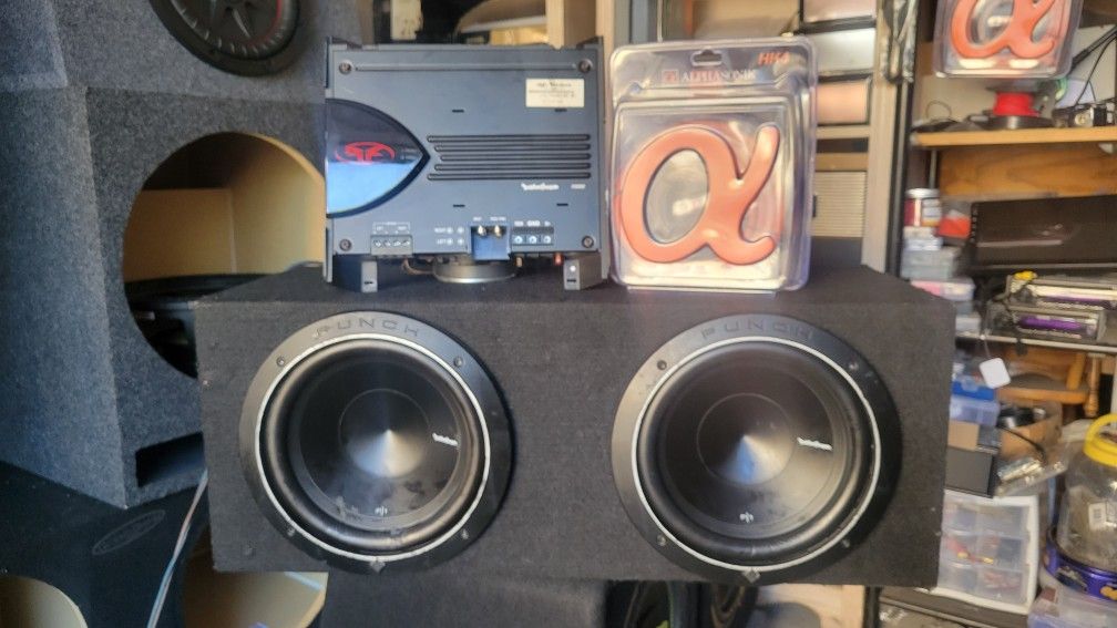 10inch Rockford Fosgate Subs And Amplifier And Kit