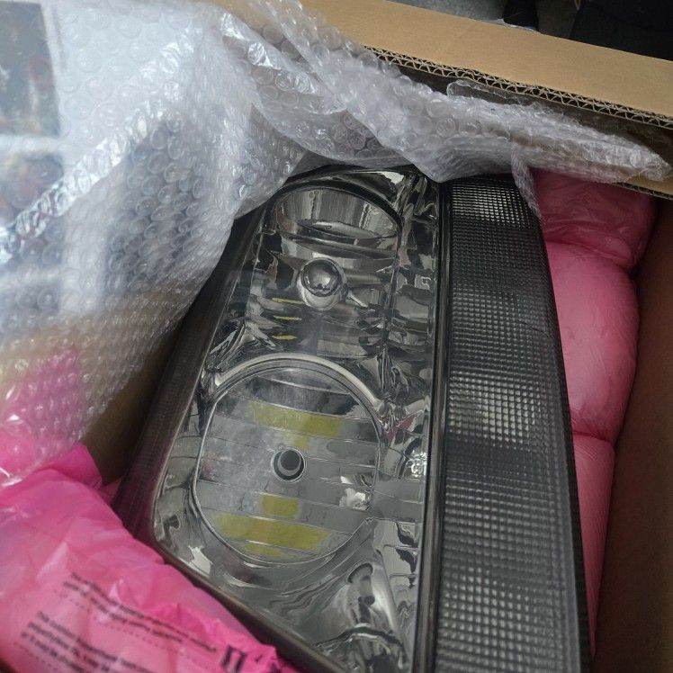 Headlights Assembly