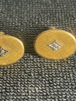 pair of Vintage Artisan 12K Gold Filled Oval Star Design Cufflinks.