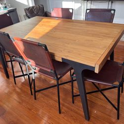 Crate & Barrel Dining Table And Chairs