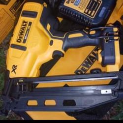 Tool only DEWALT 260.00 20-Volt MAX XR 16 finish nailer