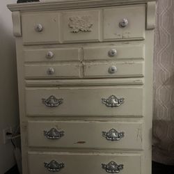  Wood Dresser 