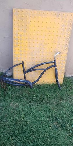 Bicycle Frame And Forks. 10 Bucks 