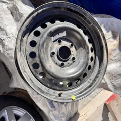Single (1) Jeep Gladiator 17” Steel Wheel