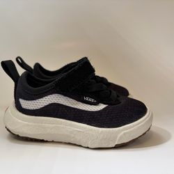 Vans Ultrarange Vr3 Black/Marshmallow size 4 (Toddler) shoes