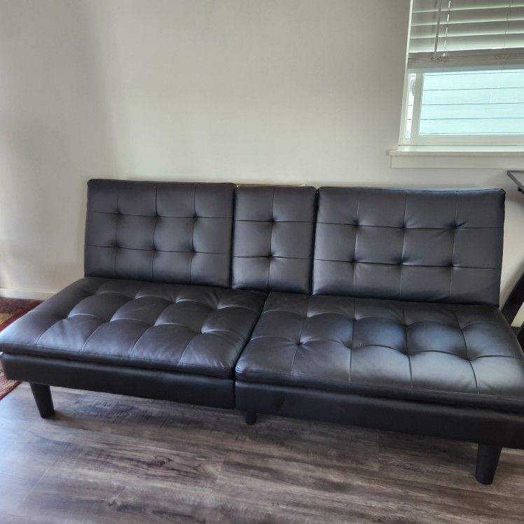 Black Futon
