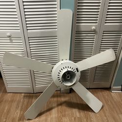 2 speed Ceiling fan w/ reverse