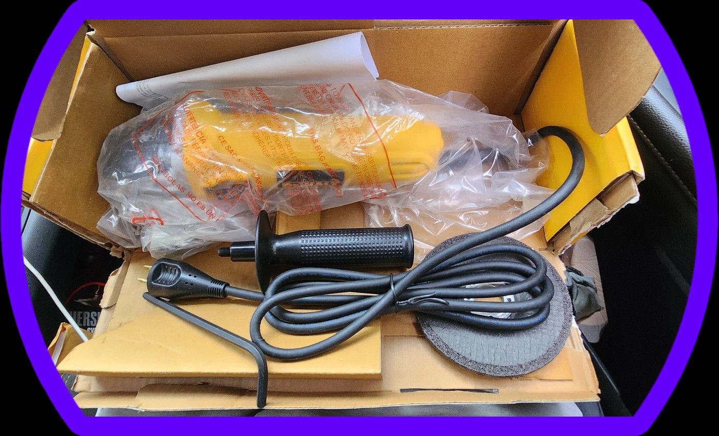 DEWALT SMALL ANGLE GRINDER 4-1/2 WITH ONE TOUCH GUARD