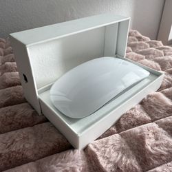 Apple Magic Mouse - Brand New w/ Box & Charger