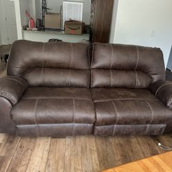  Couch With 2 Reclining Sections