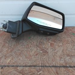 2019-2025 Chevy Silverado 1500 Front Door Mirror 