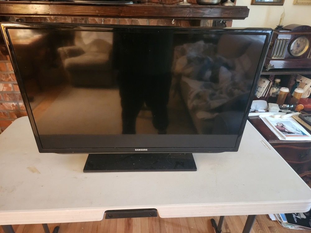 32 " Samsung TV