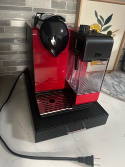 Nespresso Machine Lattissima Touch