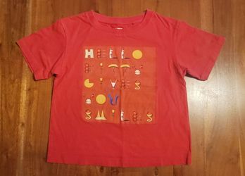 Kids Uniqlo "Hello Kitty Gives You Smiles" Size 5-6 T-Shirt