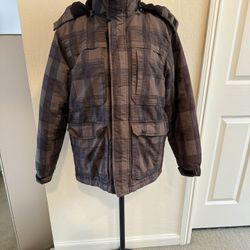 Athletech Winter Coat, Great Condition, Size 14/16. Many Features.