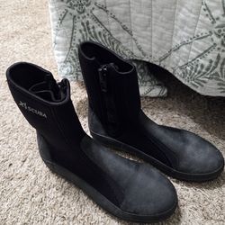 Boots and socks Scuba Diving