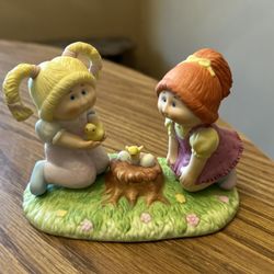 Cabbage Patch Kids figurine - xavier roberts - 2 girls - 1984